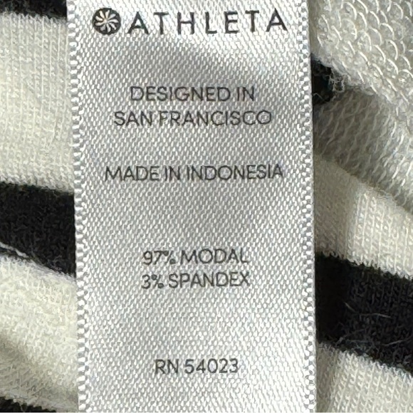 ATHLETA NEWPORT SHORT SLEEVE SWEATSHIRT DRESS, SIZE large, #210926 - Picture 7 of 14